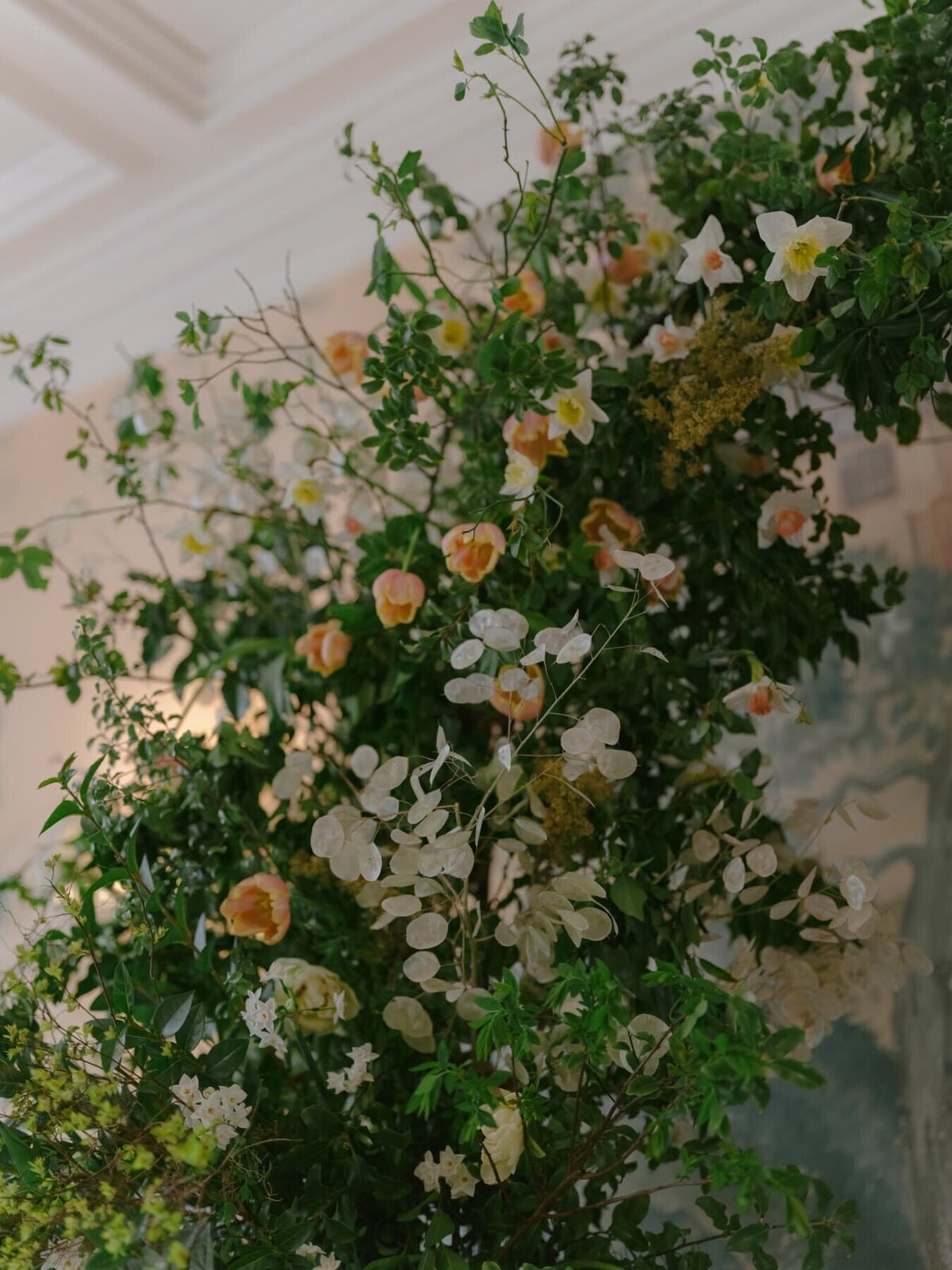 spring-wedding-floral-arch