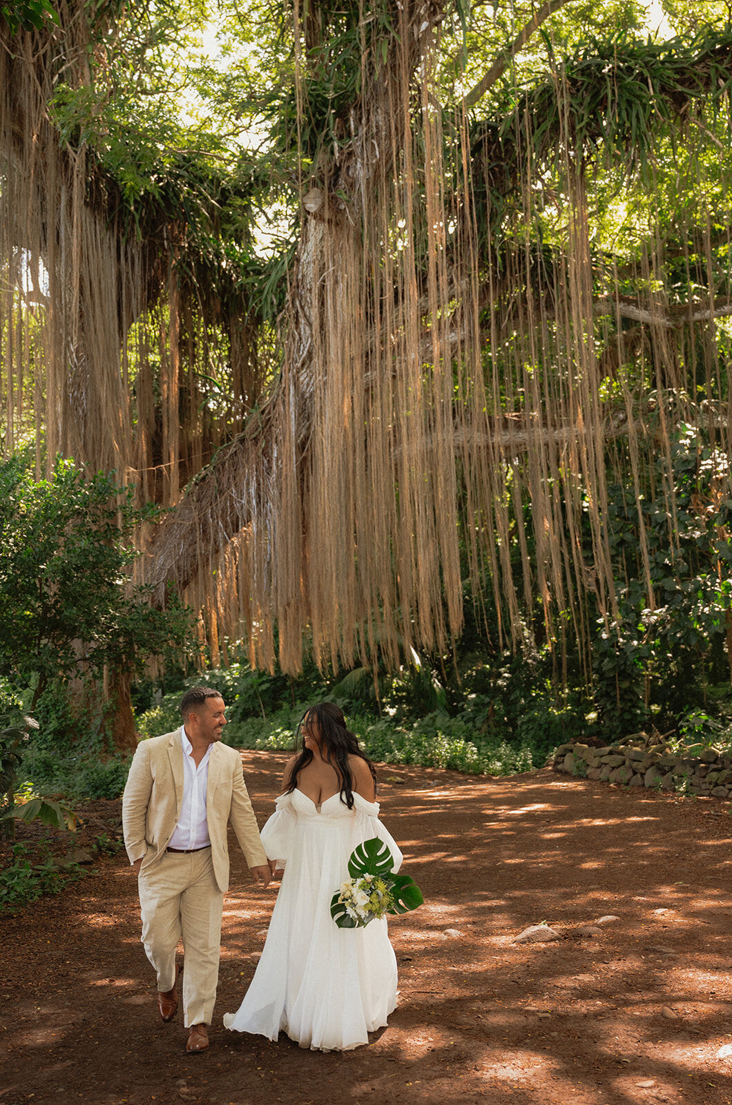 michigan hawaii elopement photographer