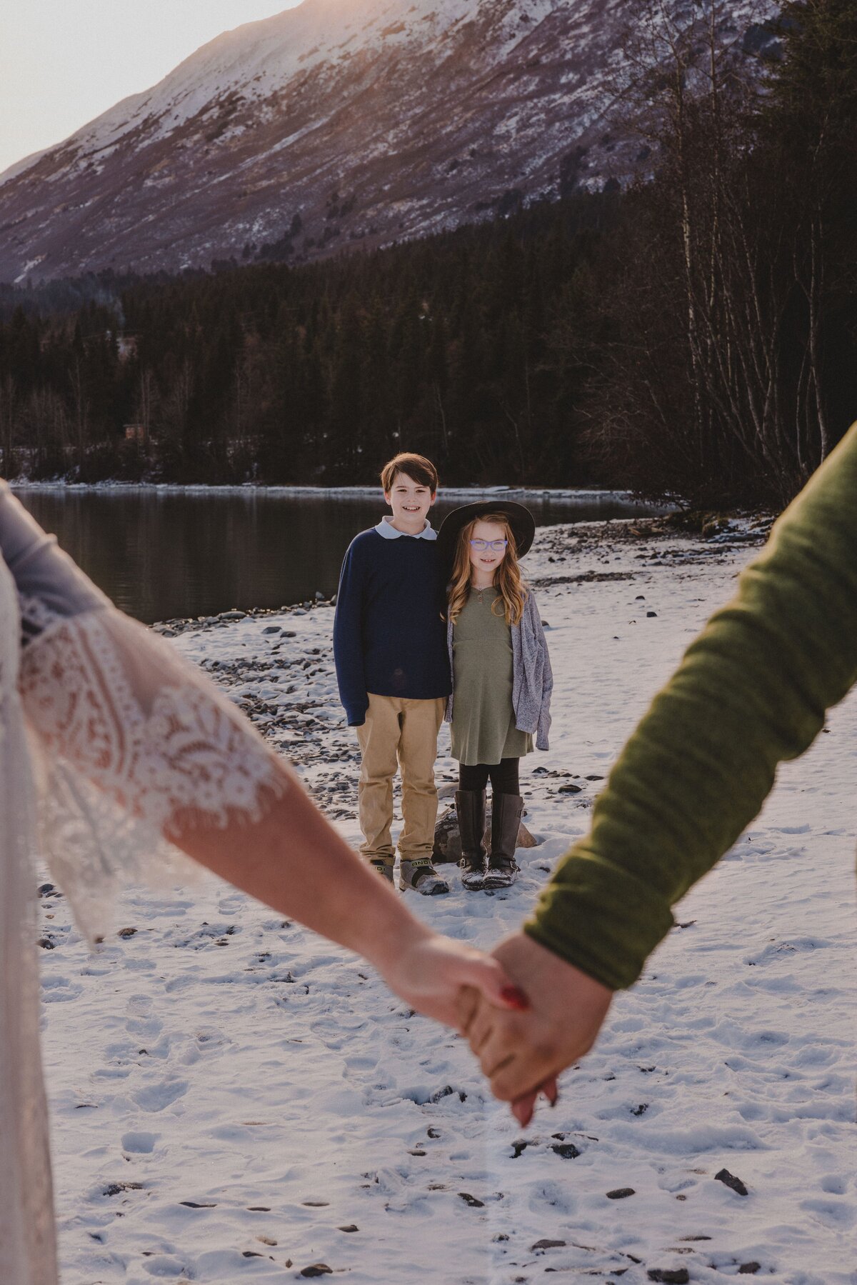 53AlaskaSyverson FamilyMoose Pass