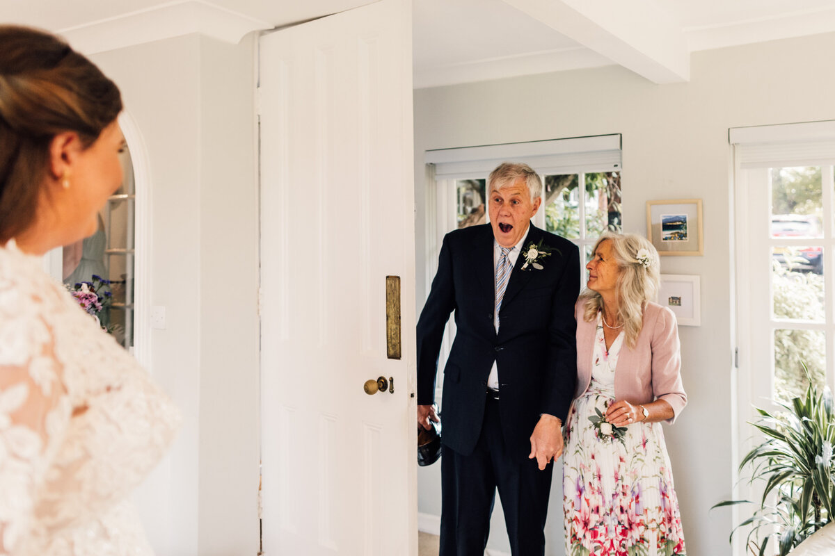 Mother and father of the bride’s first look at daughter