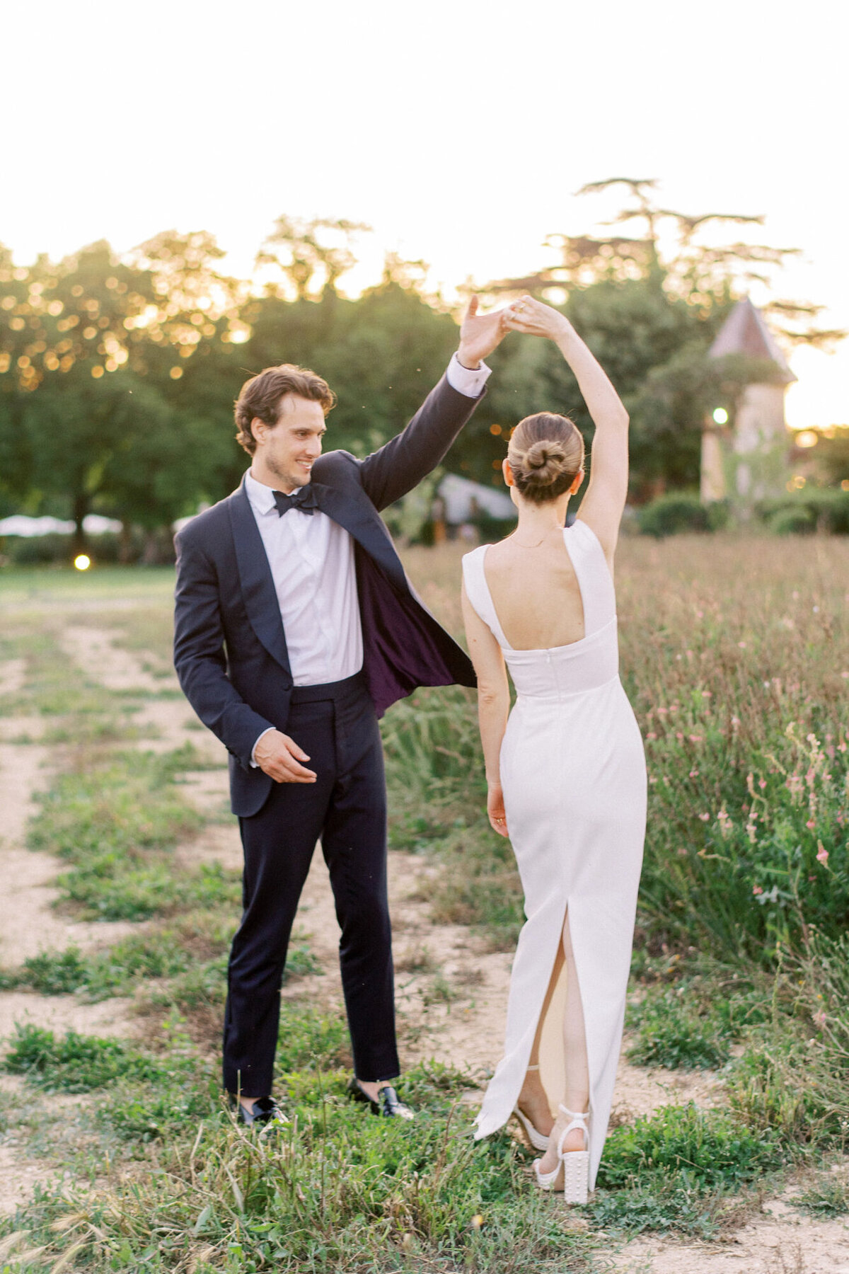 Maïlys Fortune Photography Husband Wife Wedding Weddings Photography France Switzerland Italy Timeless Dreamy Imagery Bilingual French English Destination Weddings Destination Wedding Provence French Riviera Paris Lake Como Tuscany117