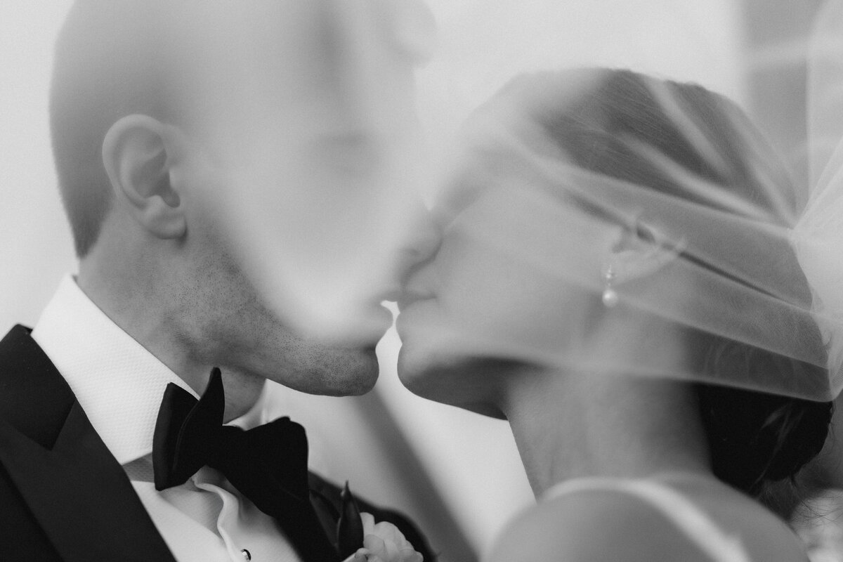 Ed and Aileen Photography Chicago Illinois Digital Film Wedding Engagement Photographers Destination Cafe Brauer28