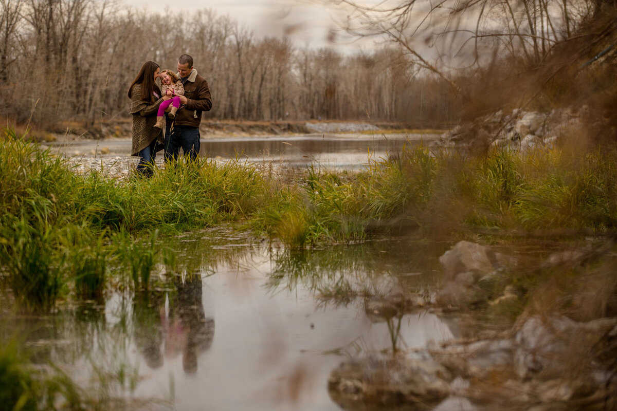 008-Calgary-Banff-Family-Photographer-Edward-Ross