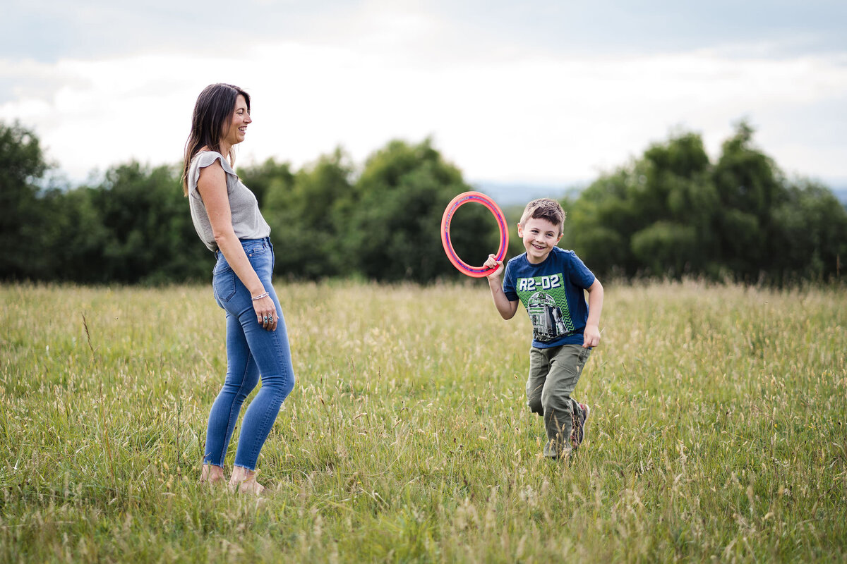 family-outdoor-lifestyle-photography-shropshire-11