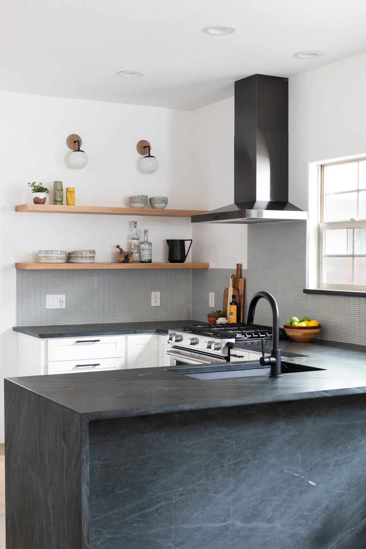 hello-home-austin-modern-kitchen-remodel-with-open-shelving-soapstone-countertops-16