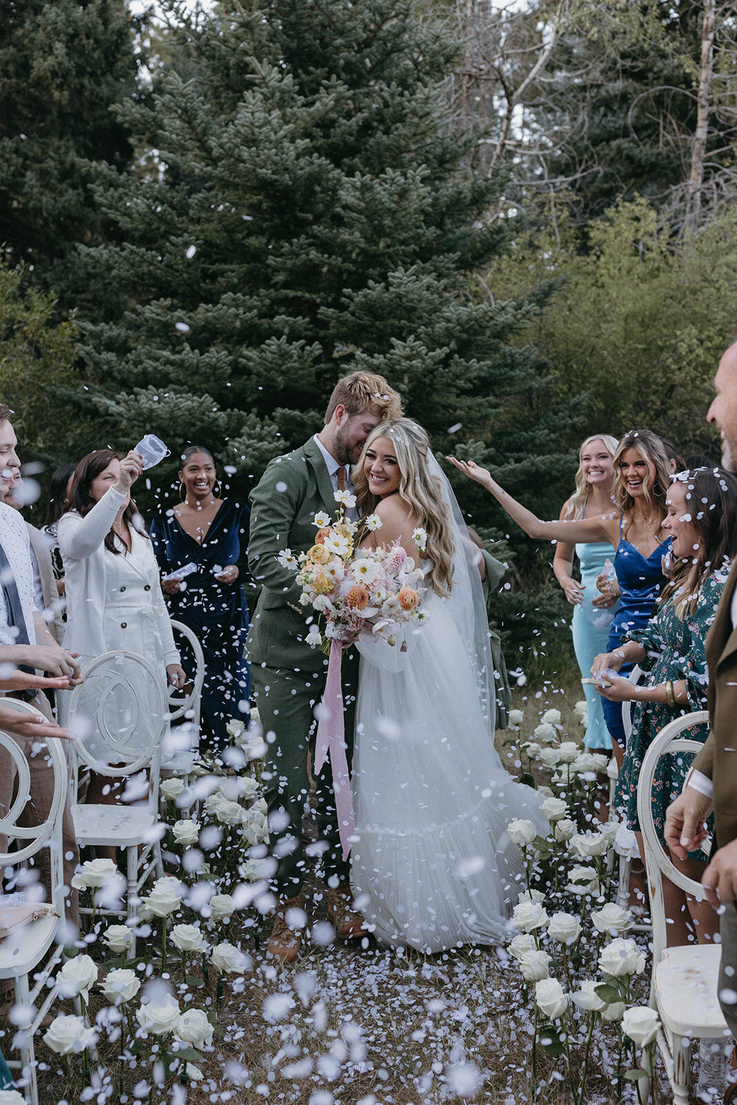 evergreen-colorado-colorful-wedding-photography-rachel-artime-photo-9558