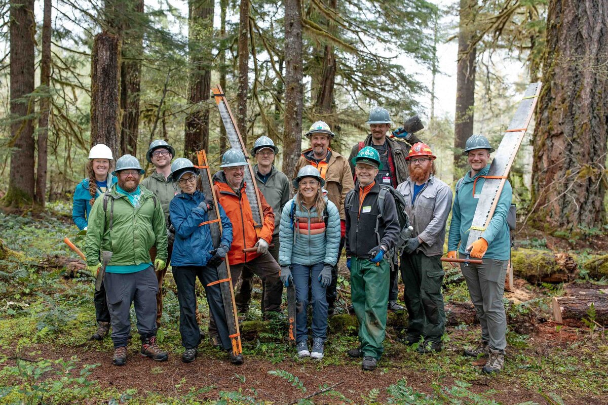 pacific-crest-trail-association-work-crews-hike-26