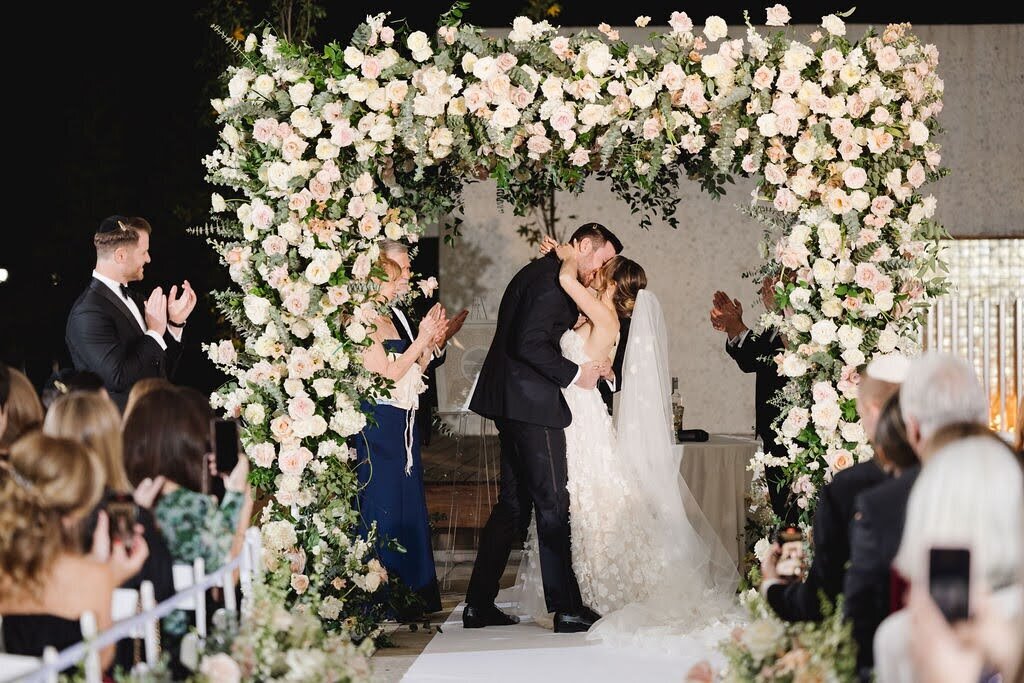 Carly-and-Gabe-Philadelphia-wedding-Barnes-Foundation5
