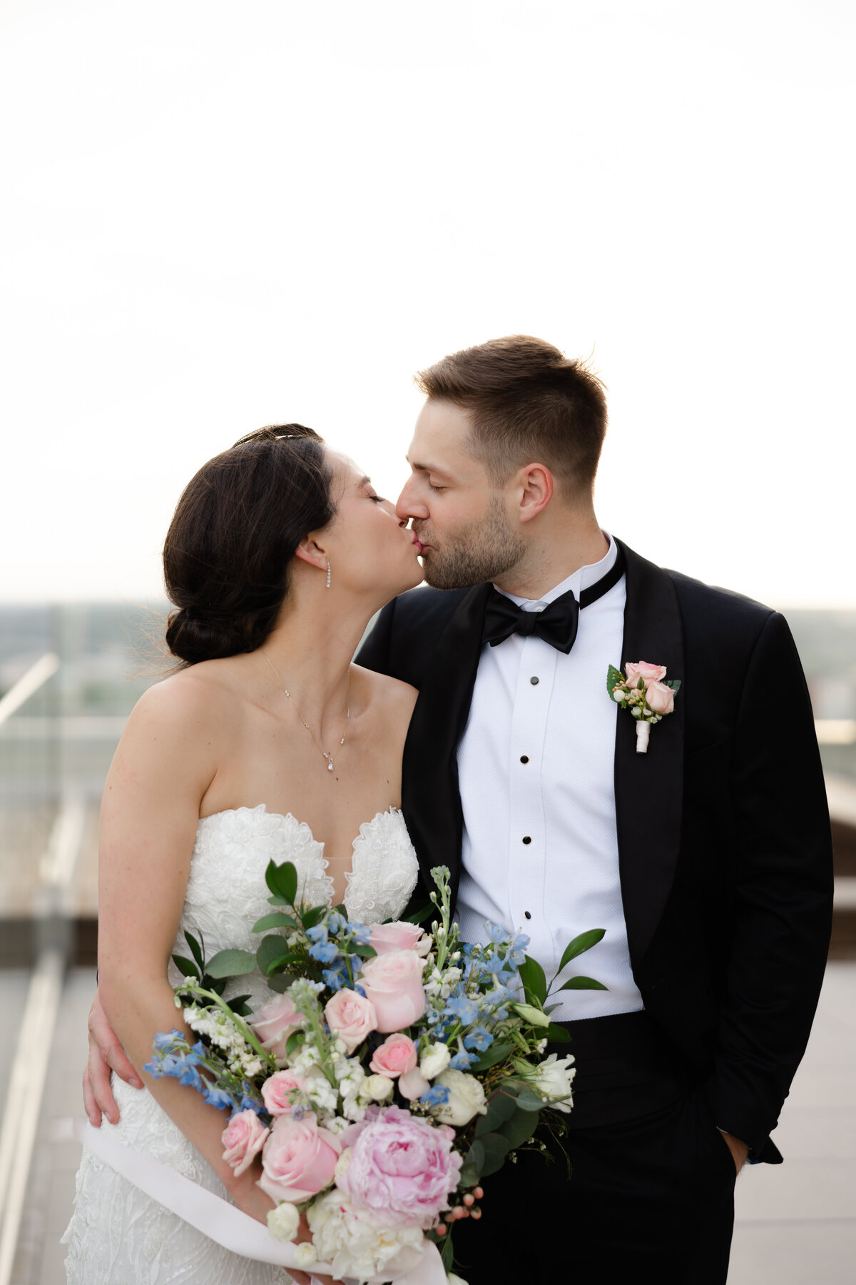 luxury hotel kansas city wedding -79