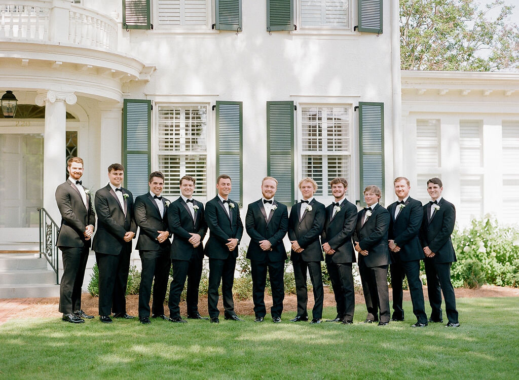2-Groom&Groomsmen-50