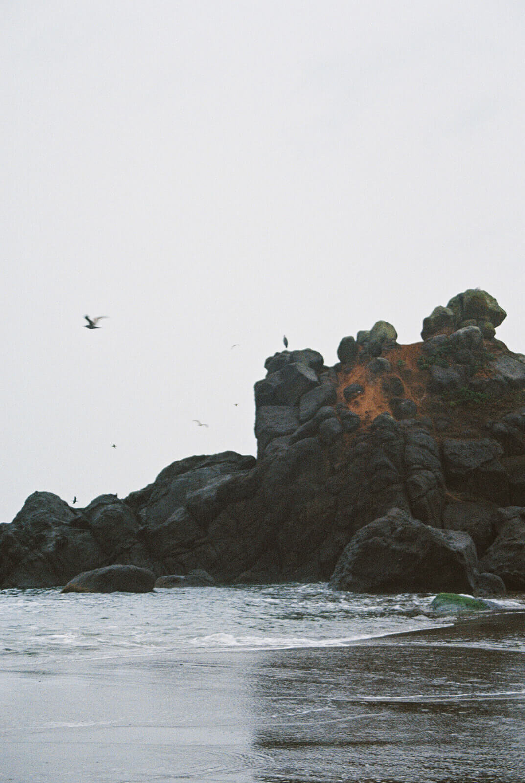 Large rocks on the Oregon coast in Lincoln City.