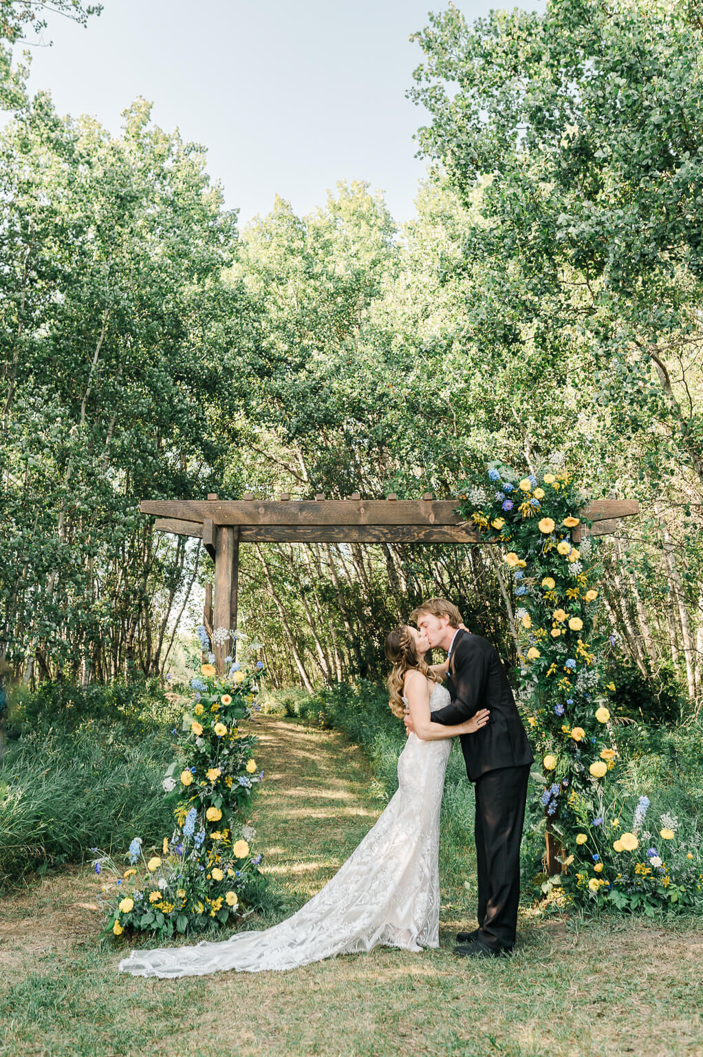 Alberta-Wedding-Photographer-Cynthia-Priest-Photography-22