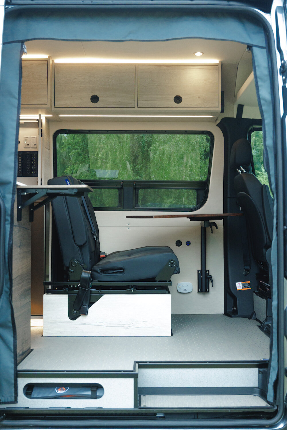 1_Paradise119_BenchmarkVehicles13