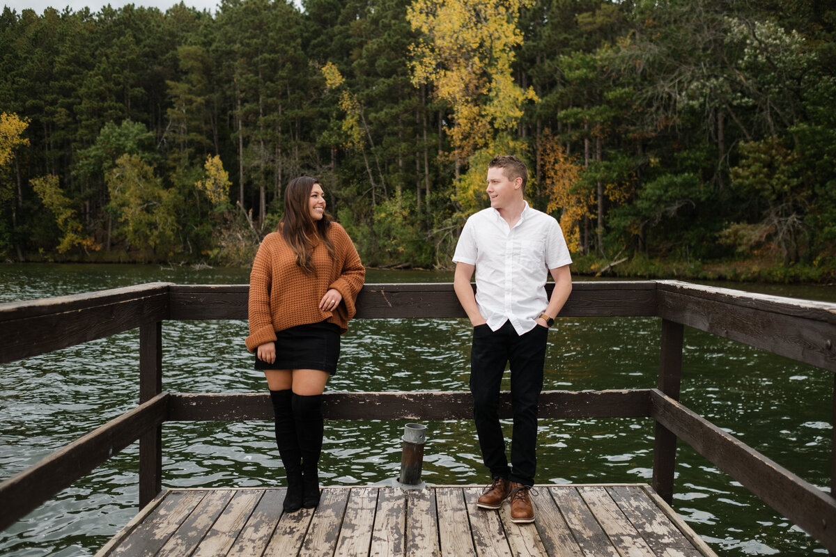 Square-Lake-Park-Engagement-Clever-Disarray-15