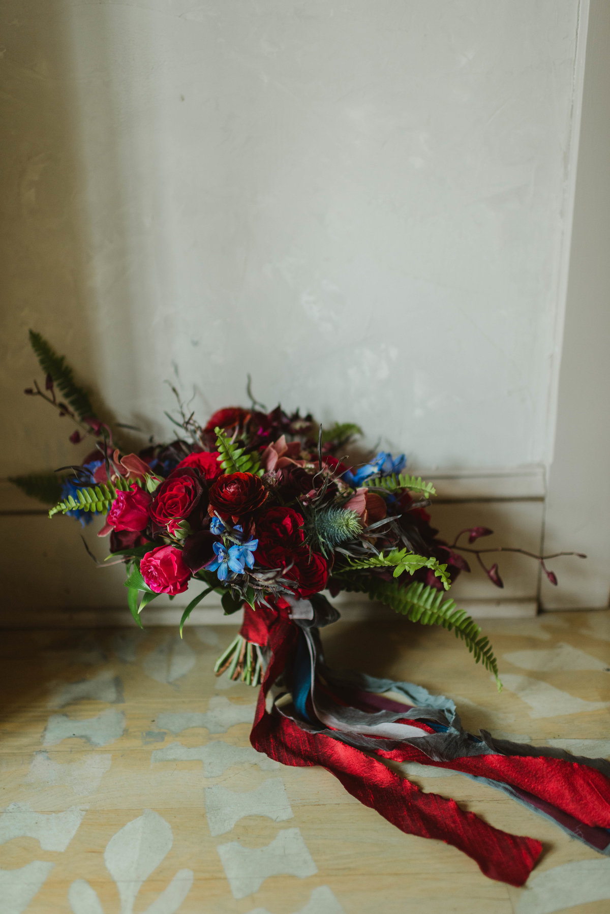 moody bridal bouquet
