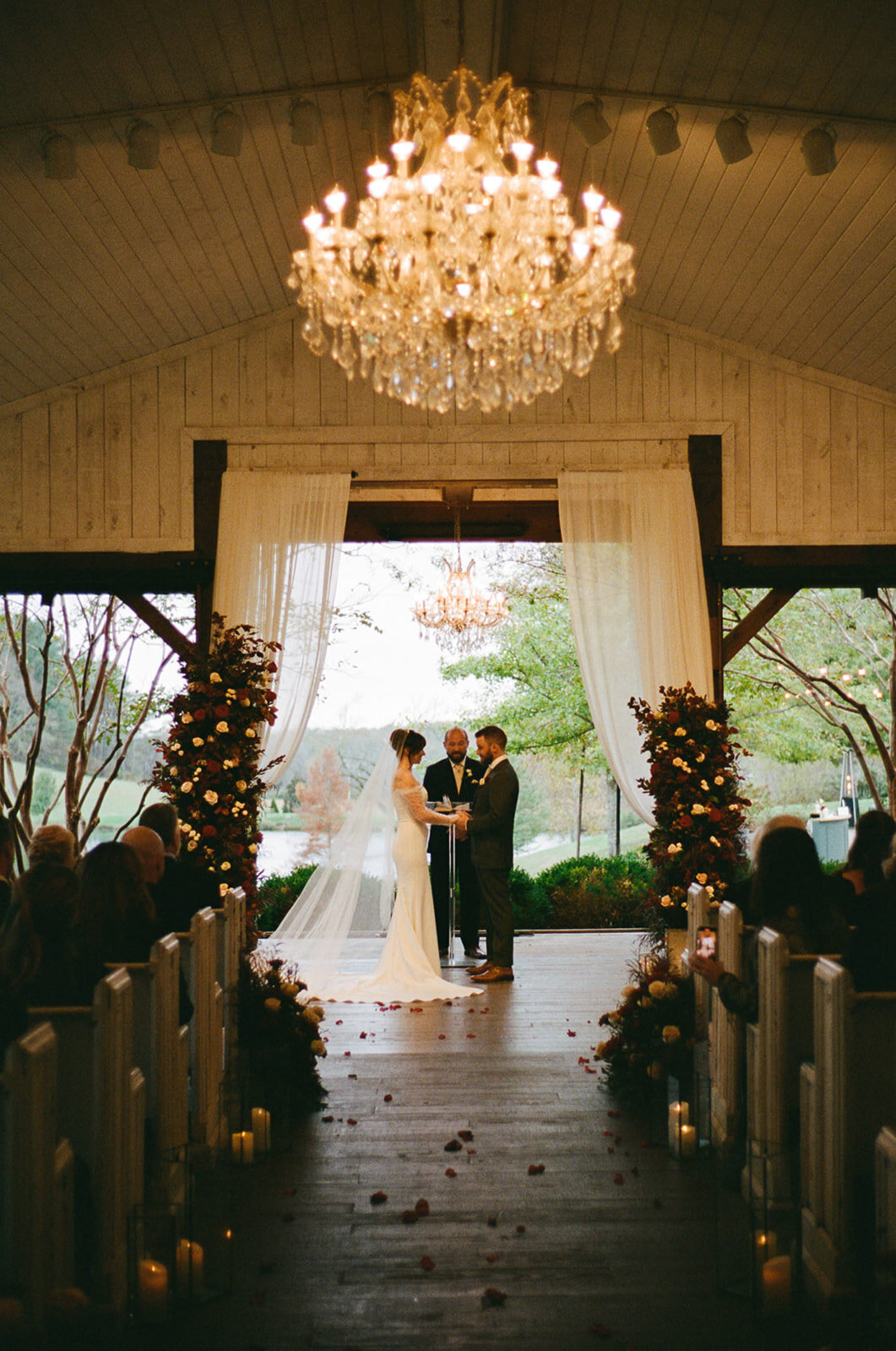 how-to-have-a-cool-wedding-40