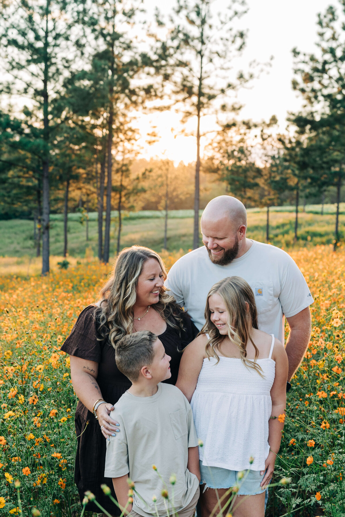 Family-portrait-Dogwood-Farm