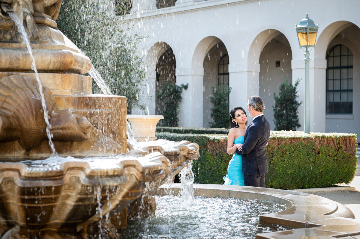 12-Pasadena-City-Hall-Engagement-Session-Nancy-George