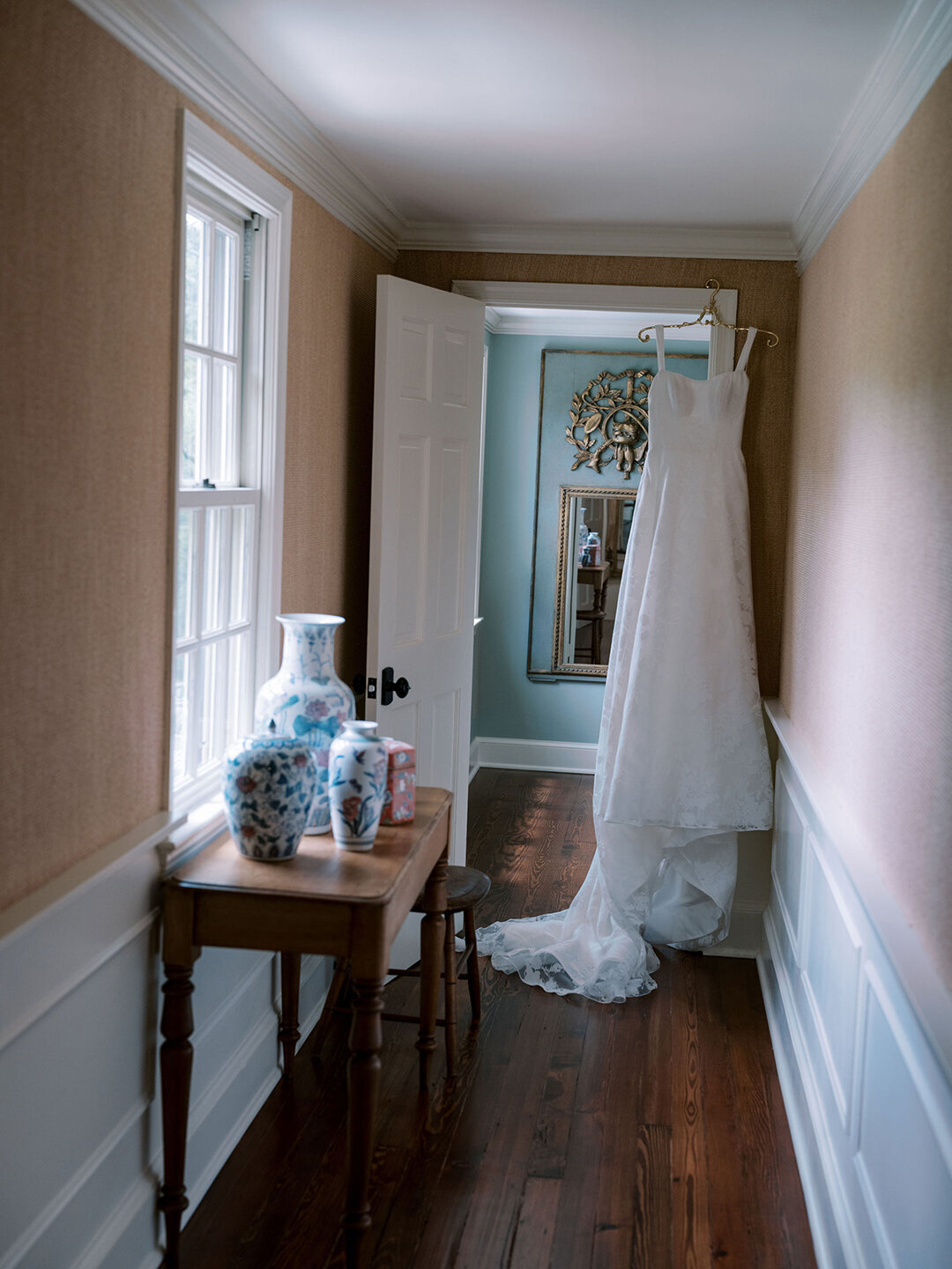 KathleenRob5-3-25GlenstoneGardenVA-VickiGraftonPhotography-32