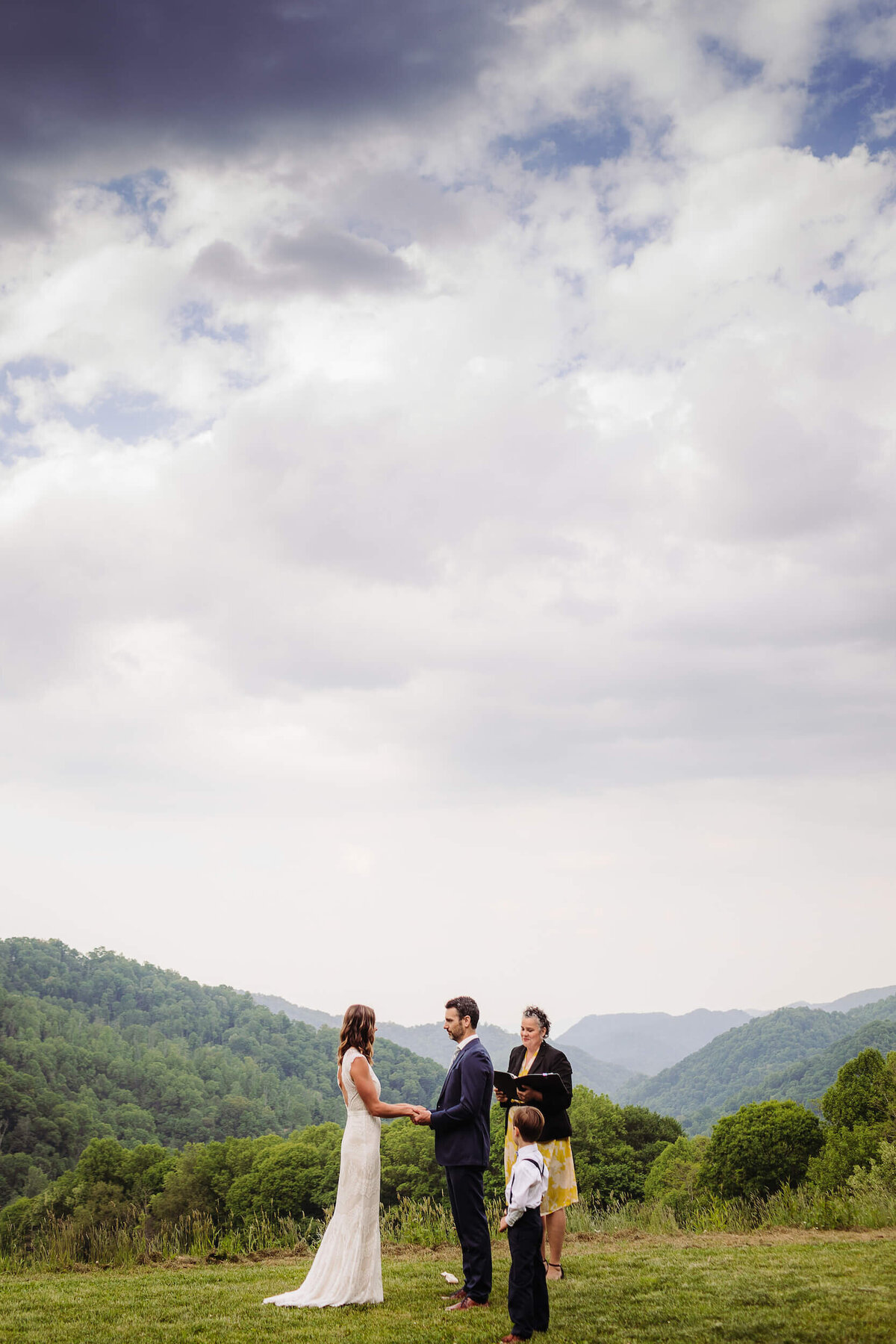Hot-Springs-Cabin-NC-Elopement-37