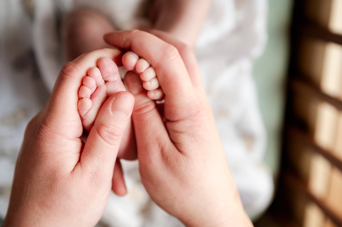 Baltimore-newborn-Photographer-08-min (4)