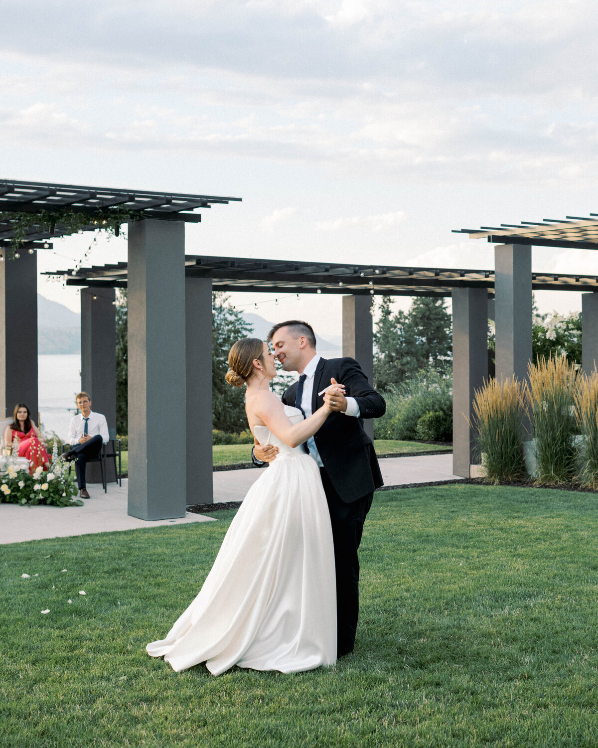 minted-photography-cedar-creek-winery-wedding-bc-109