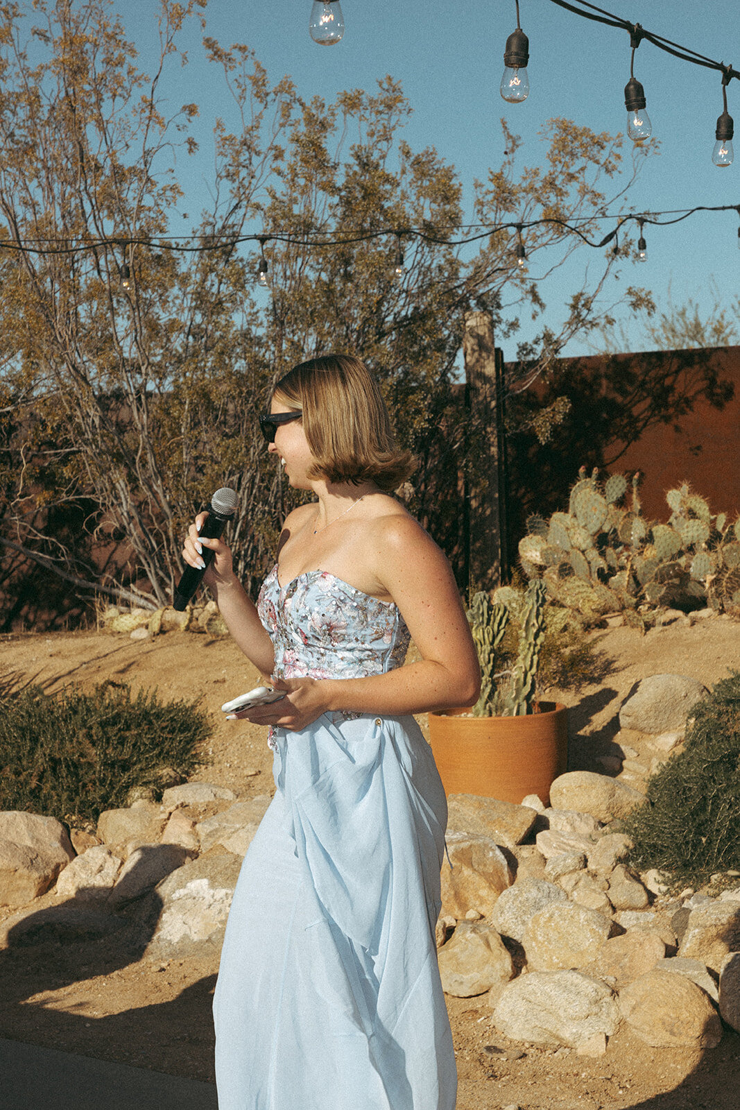 Faye-Fern-Creative-GoldenVibesPhoto-Sacred-Sands-Joshua-Tree-Wedding-Richie-James-Clara-Critchfield-Reception-15