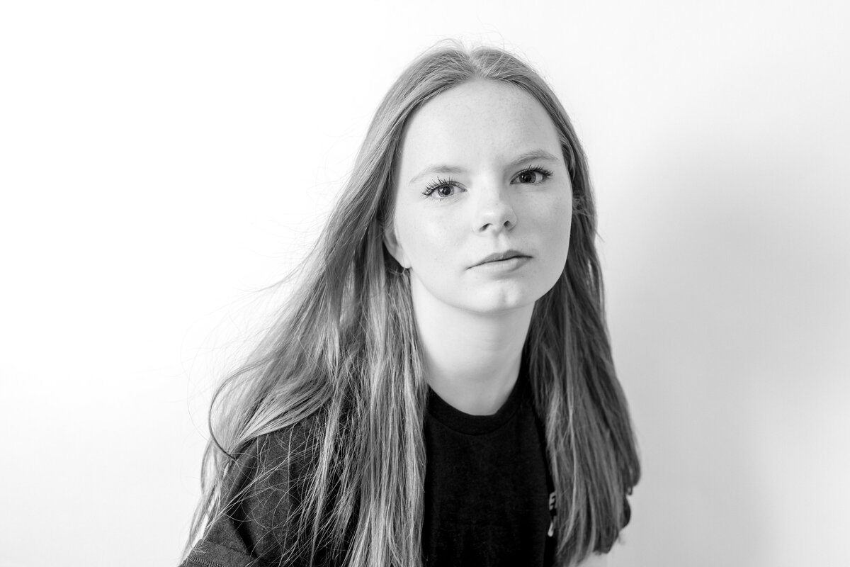 Modern kids portrait in Deltona home-based photography studio
