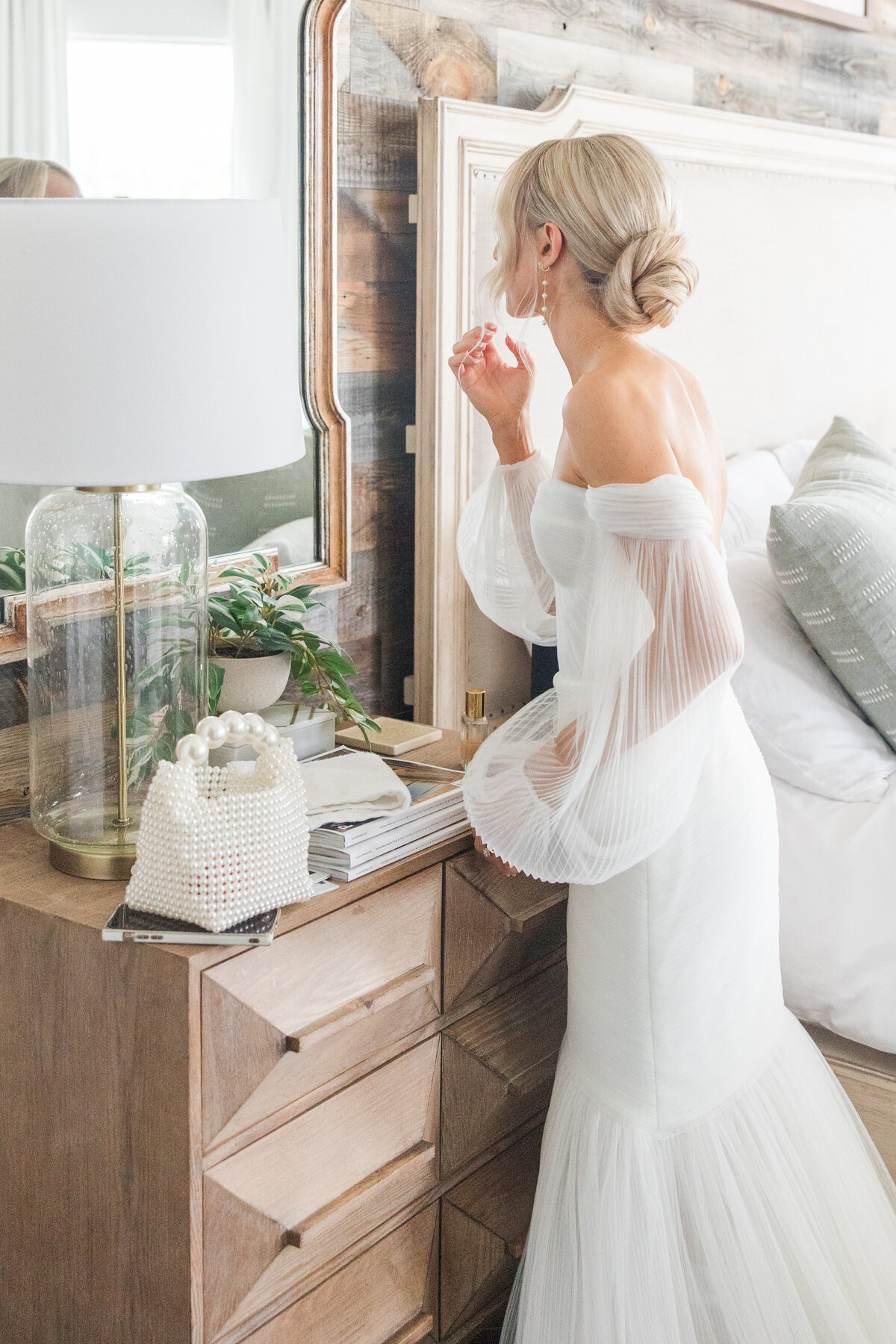 The Estate at Via Las Palmas Palm Springs Light and airy spring wedding southern california wedding venue luxury photography-46