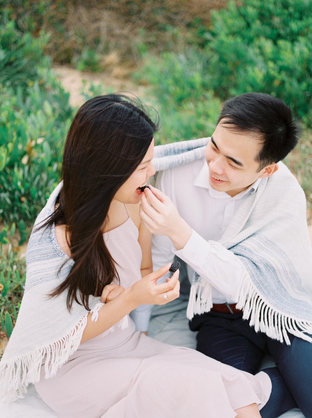 Sydney beachside picnic couple portrait 2