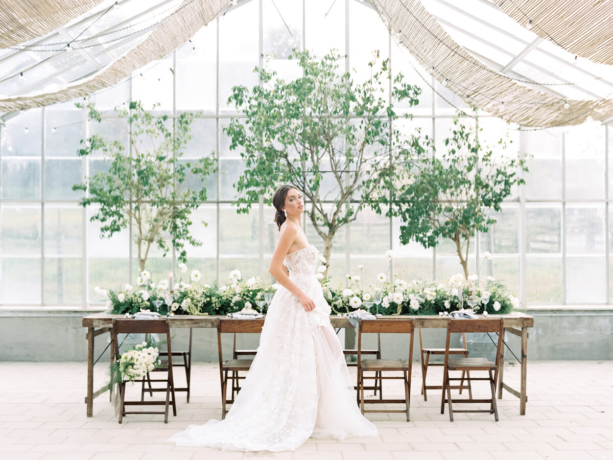 2022_08_08 Luxurious Garden Wedding Inspiration Reception-26