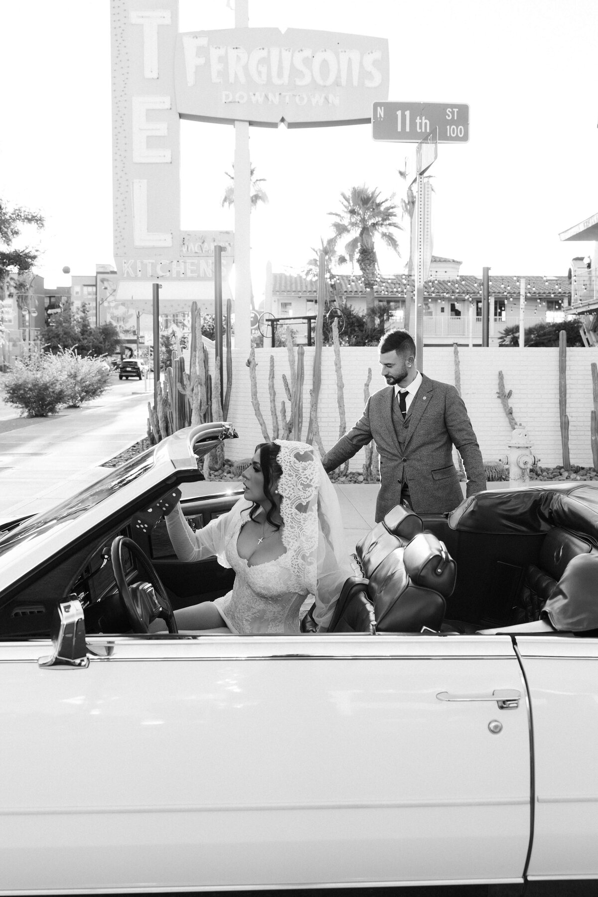 51riskyexposure_aimee-adrian_las-vegas-elopement-photography