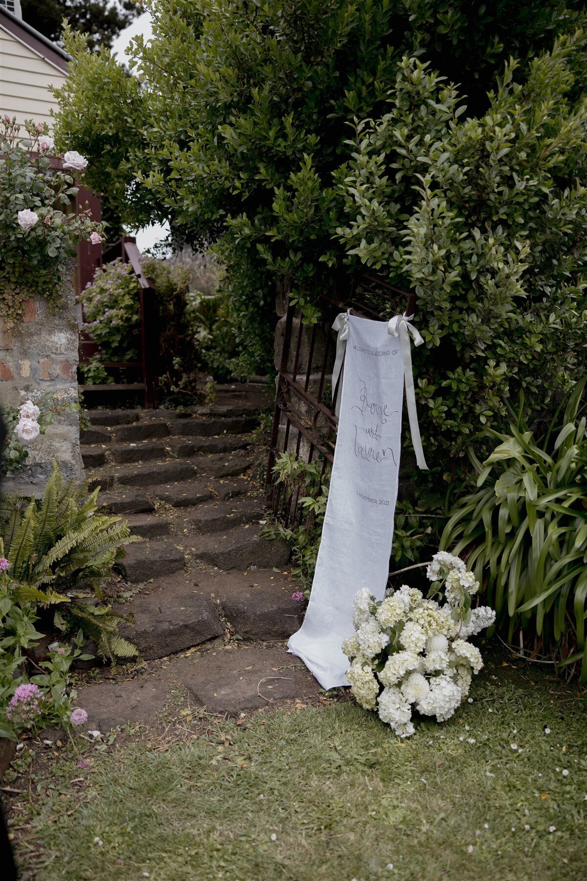 Maegan-Brown-Moments_231103_Wedding_Lauren-Bernie_Frolic-Lane_1309