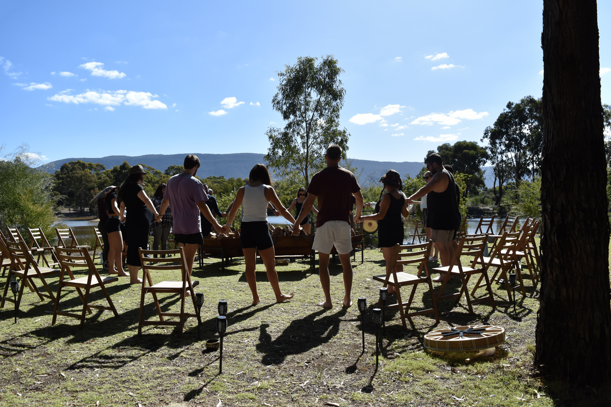 emmerse-grampians-nature-retreat-circle-together