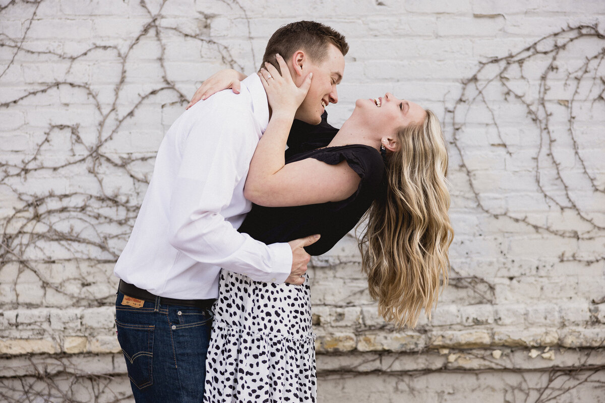 downtown-milwaukee-engagement-session-38