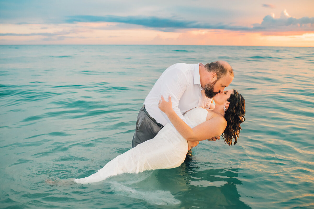 couples-photography-session-siestakey-florida_01