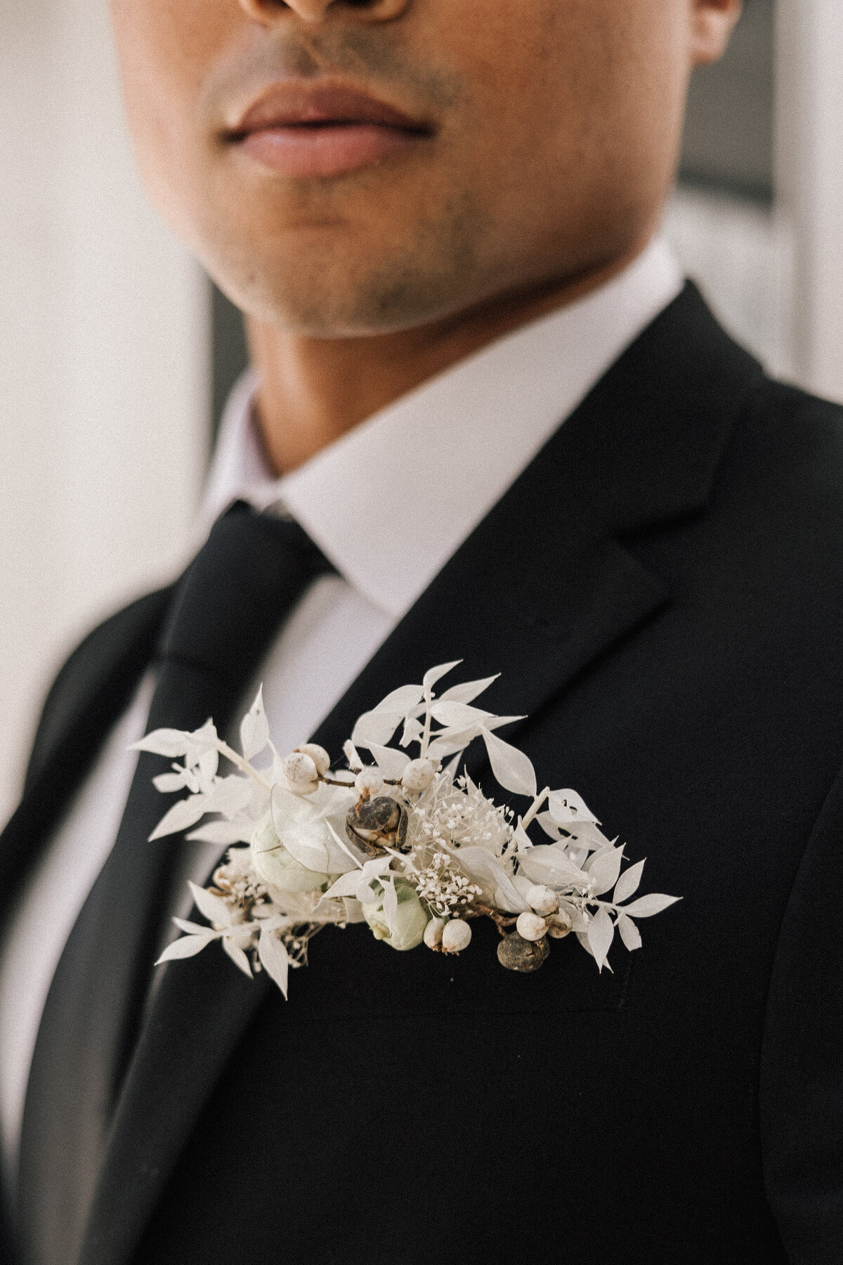 Monochromatic-Luxury-Wedding-Photography-Wintergarden-Pittsburgh-8044