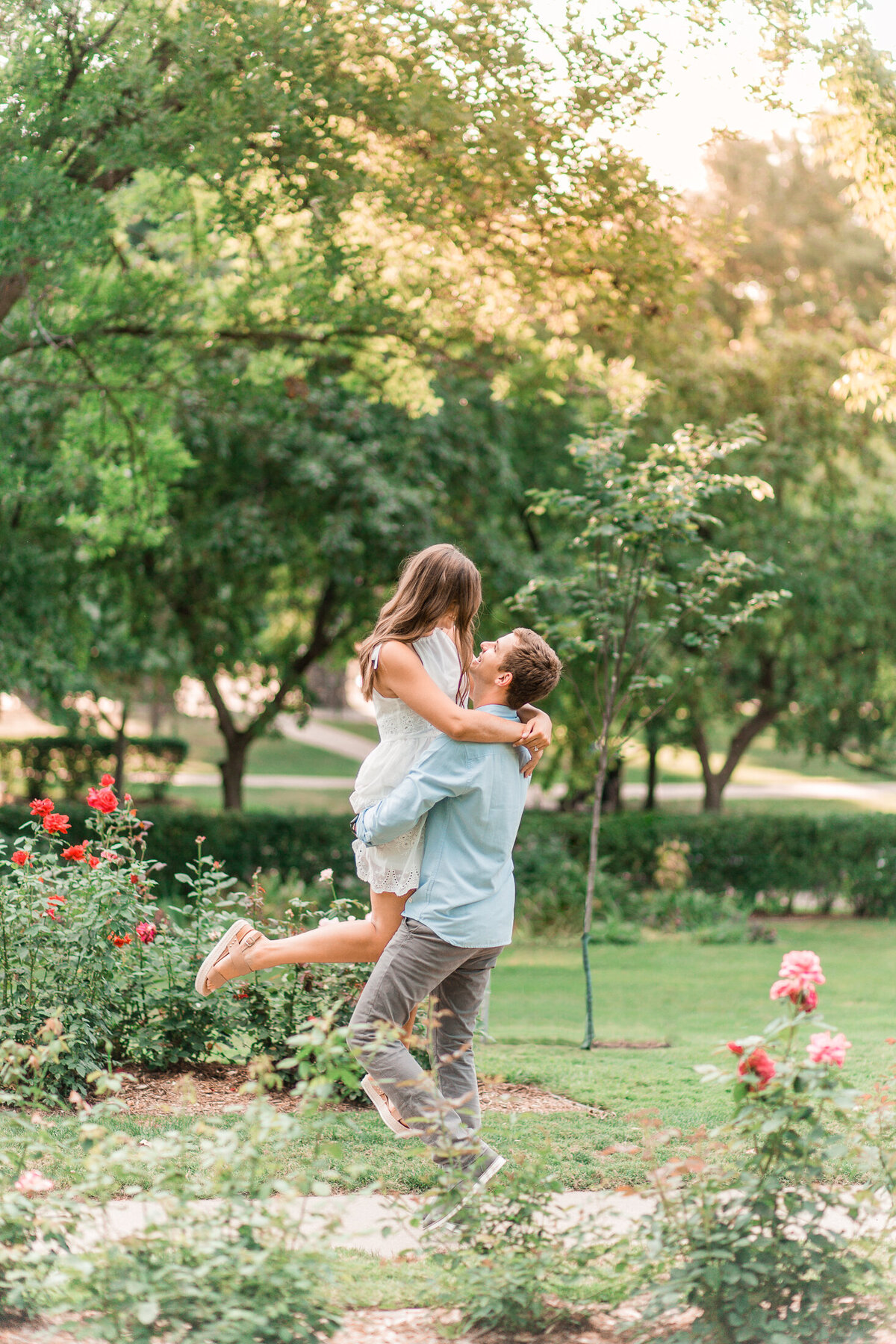 Engagement Pictures || © Emily Mitton Photography