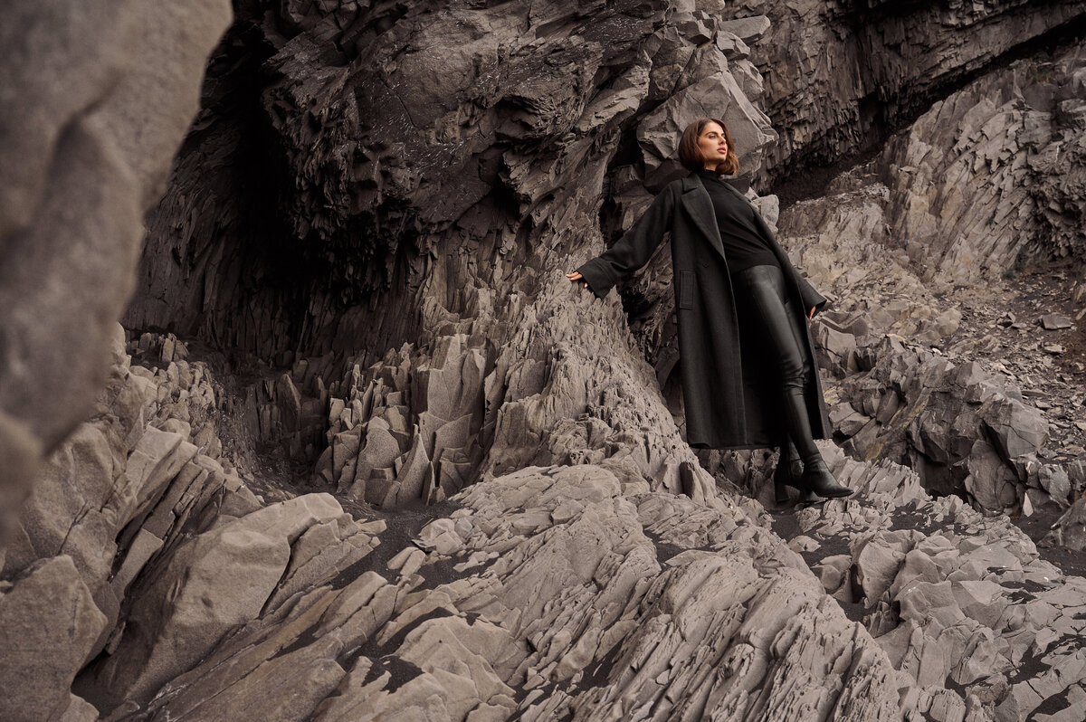 Oscar the Collection -  Campaign Iceland  - Chantal van den Broek Photography (08)