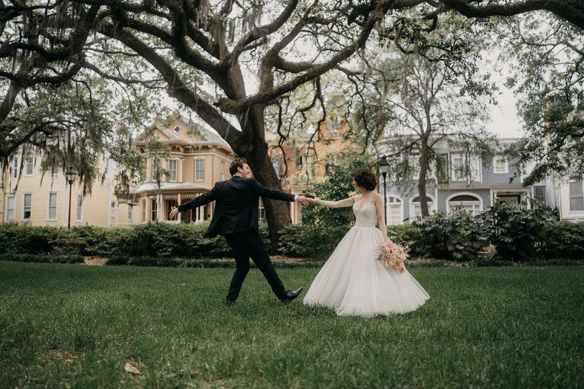 bride and groom portraits savannah georgia-45