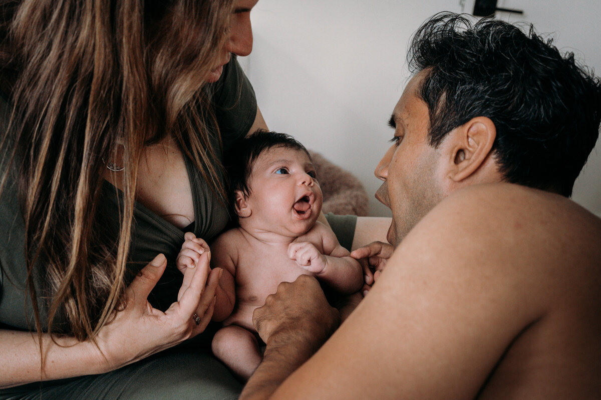 newborn-documentary-family