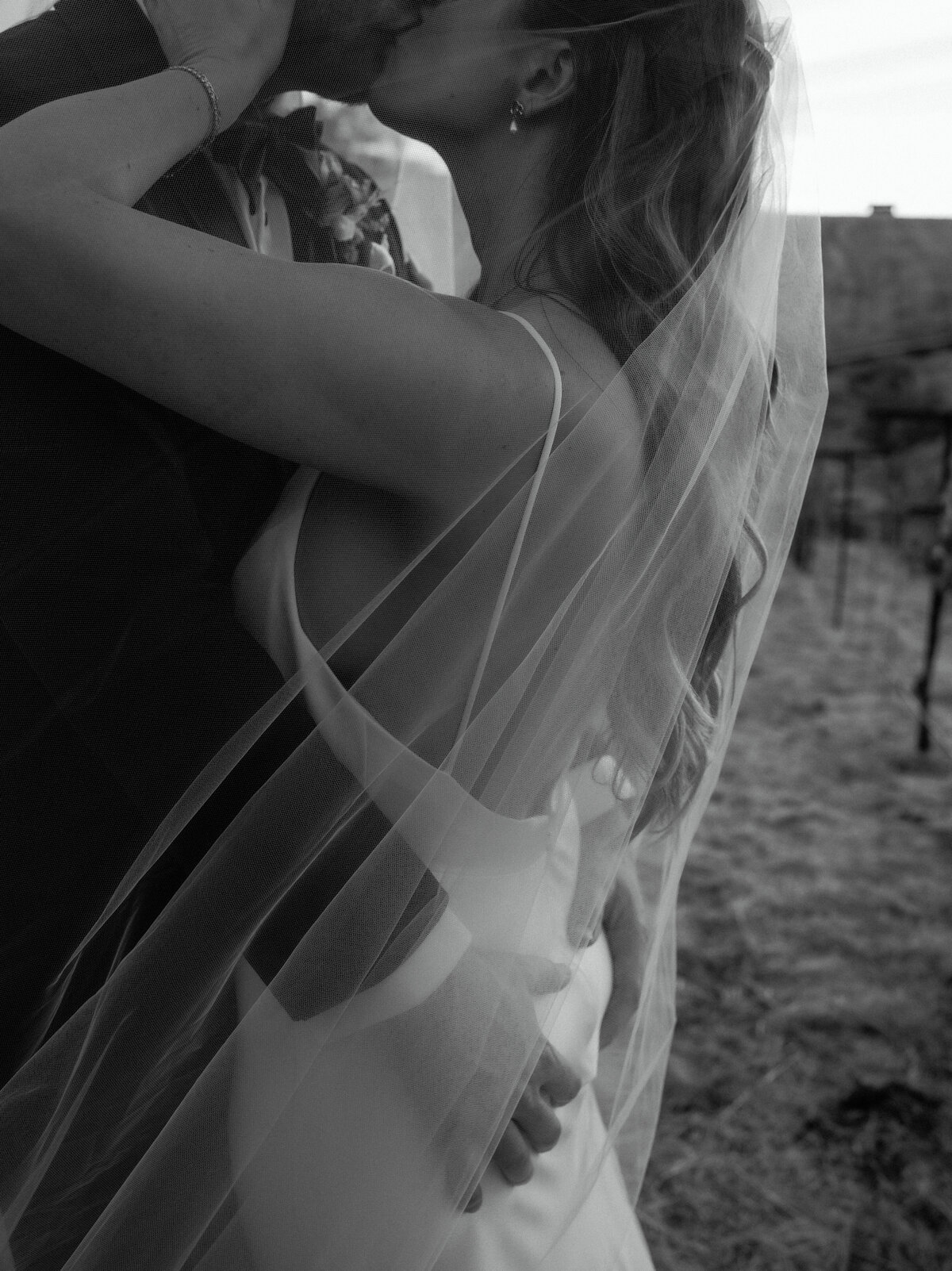 Black Oak Mountain Vineyards Wedding Venue-09543-2
