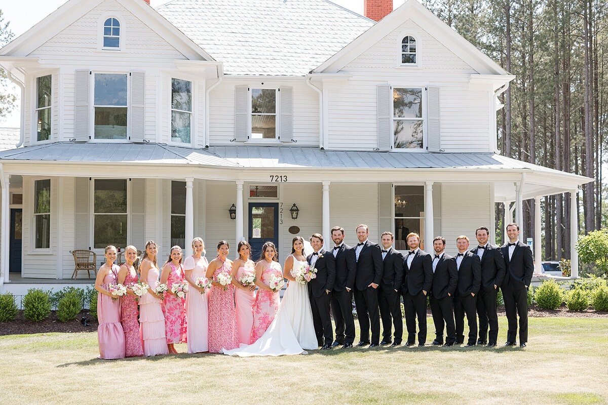 The-Upchurch-Cary-Wedding-Photographer-Timeless-Spring-Wedding-Sarah-Hinckley-Photography-valkeaton2025-_0027