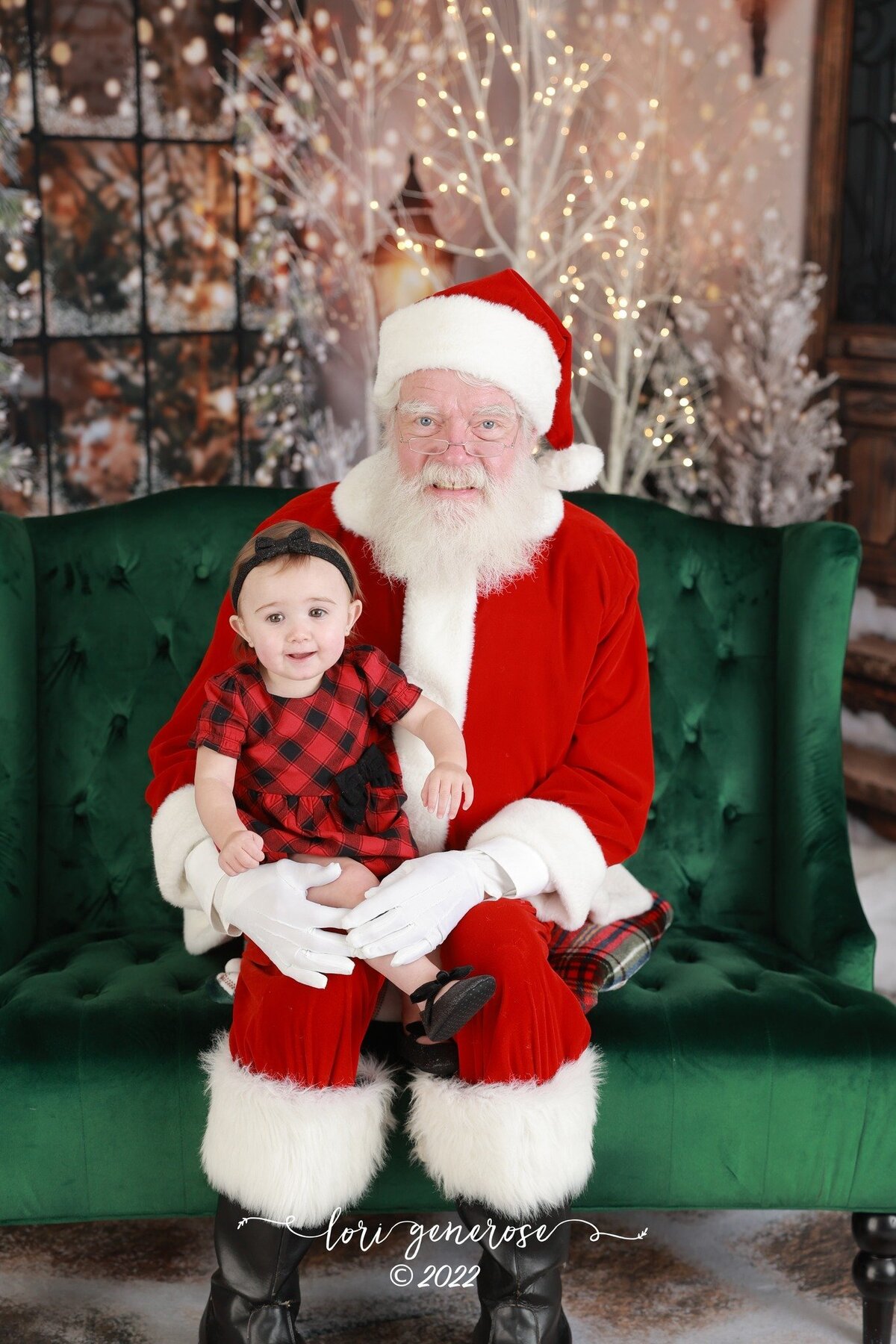 lehigh-valley-photographer-lori-generose-lg-photography-christmas-santa-photo-session-emmaus-pa