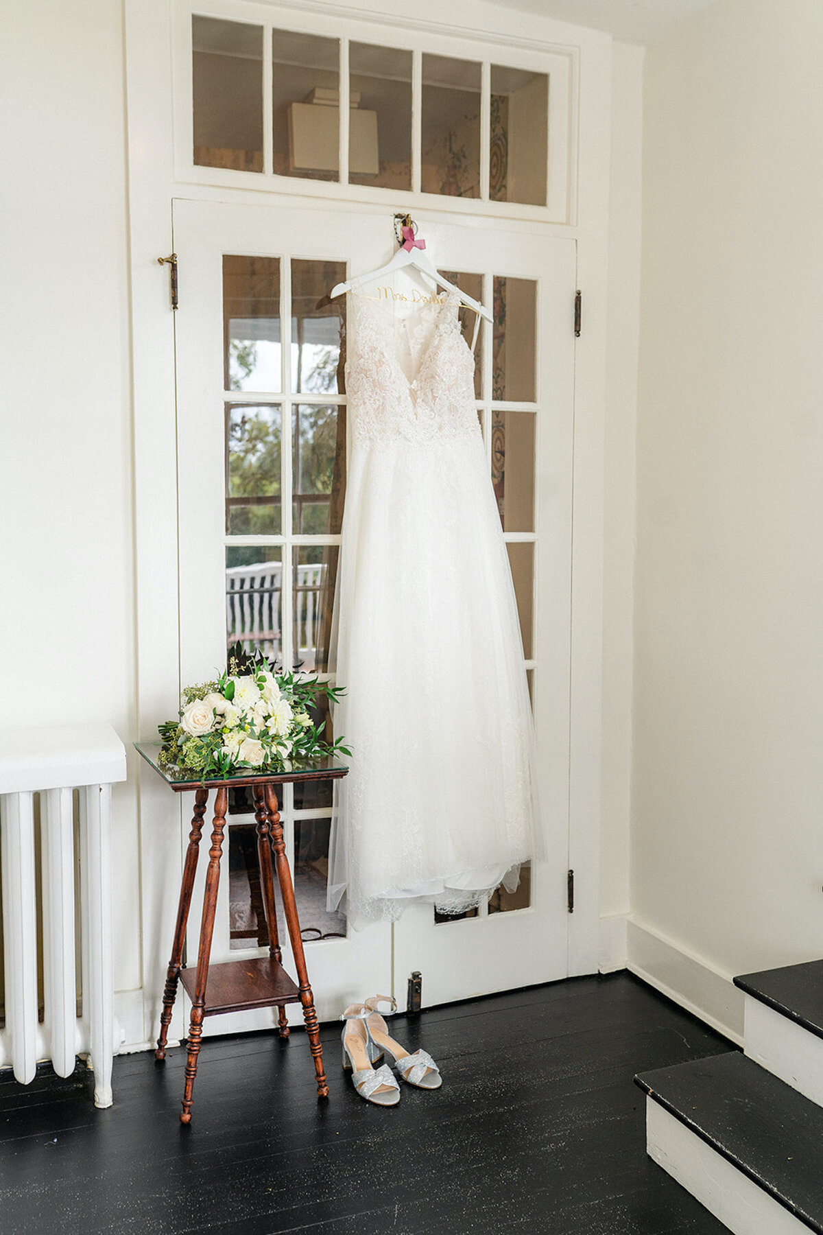 Nicolette-John-Neva-Sullivan-Photography-Birkby-House-fall-wedding00034