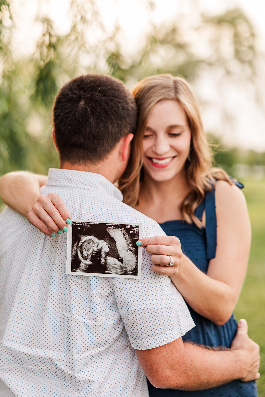 2023 Maternity Session _ Cox Hall Gardens_Alexis Fox Photography + Maternity Session + Cox Hall Gardents + Carmel + Indiana (5 of 24)