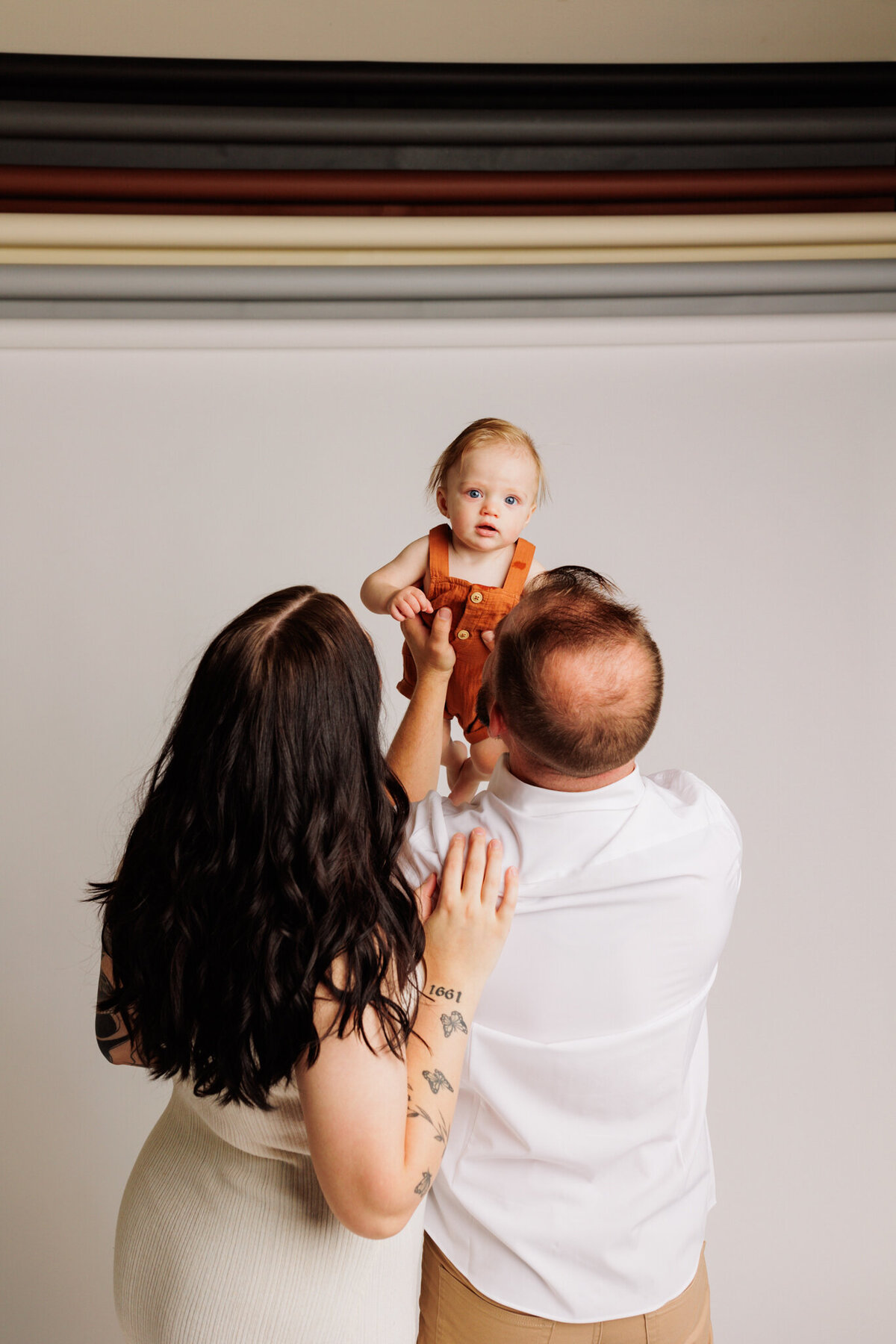 best NW Arkansas family photographer, family portrait studio near me, NWA family photography, family photography packages NWA