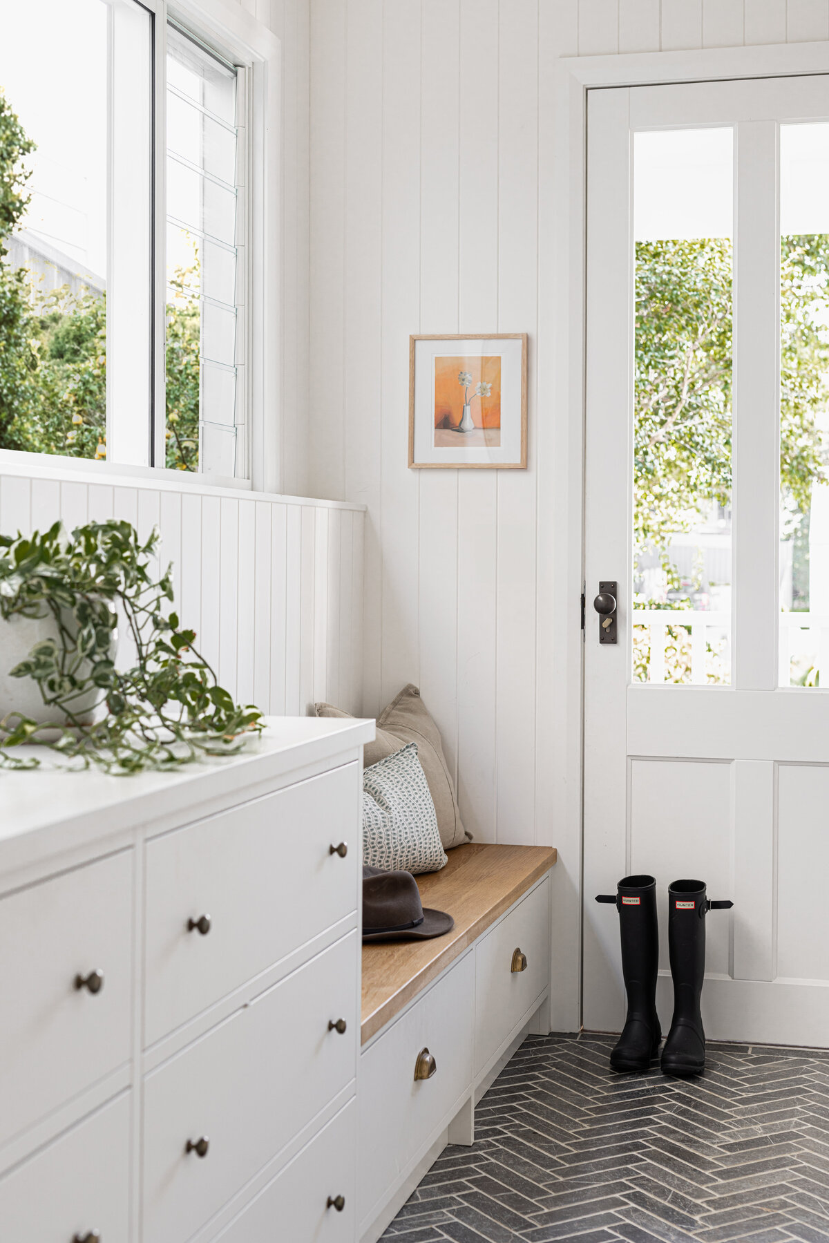 jesse-mccabe-granny-flat-renovation-mud-room-kahibah-nsw