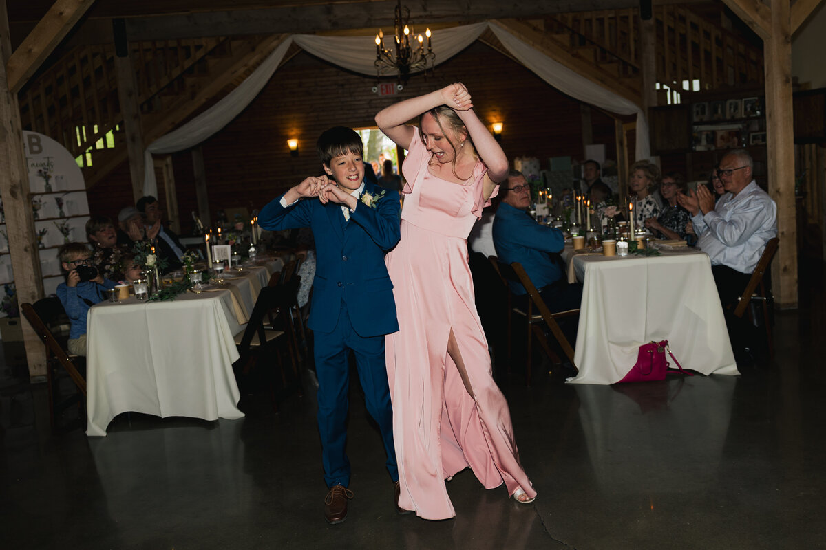 Sydney and Brant's Rustic Midwest Wedding Photography-513