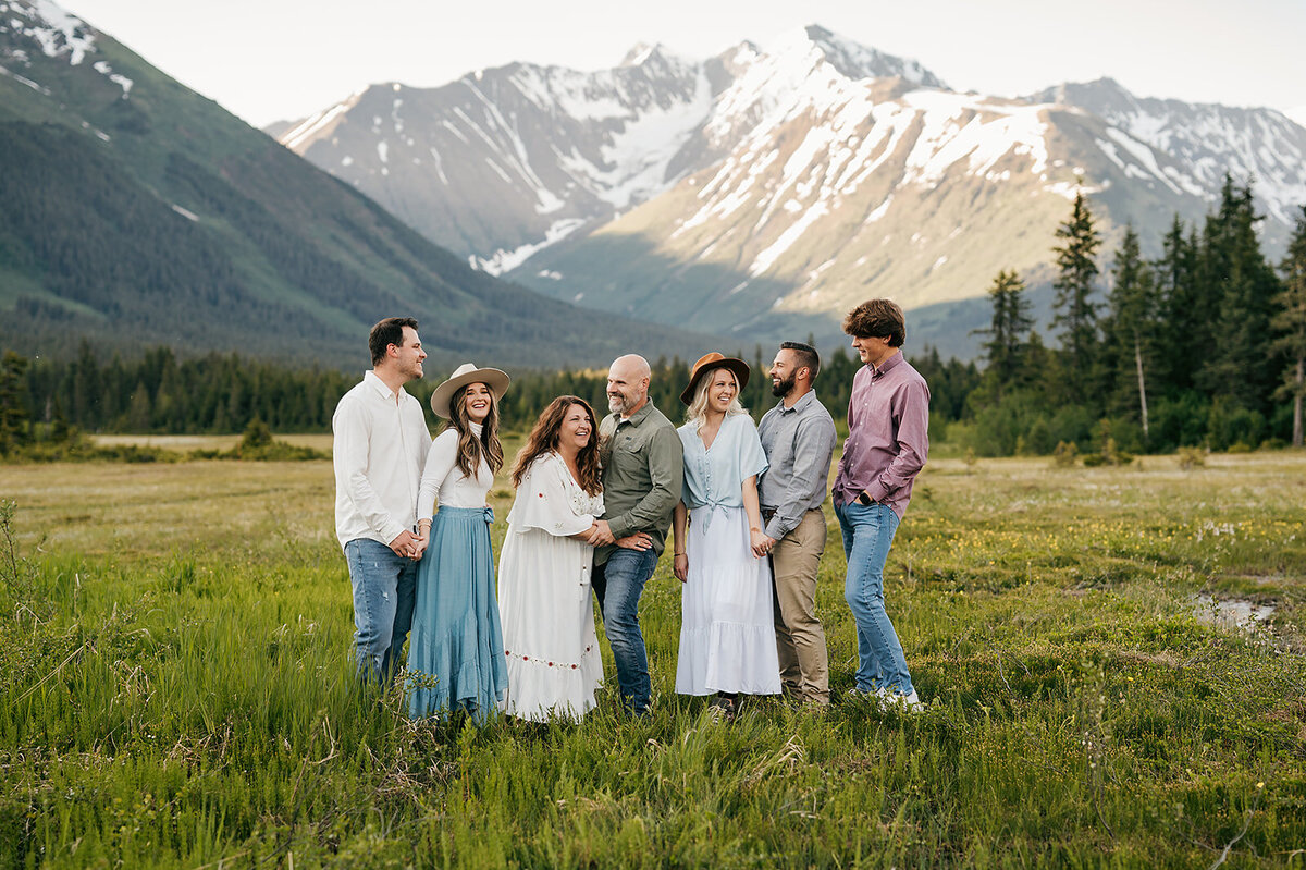 TheAllenFamily_Moose-Meadow-Girdwood-Alaska_EmeliaKPhotography-123